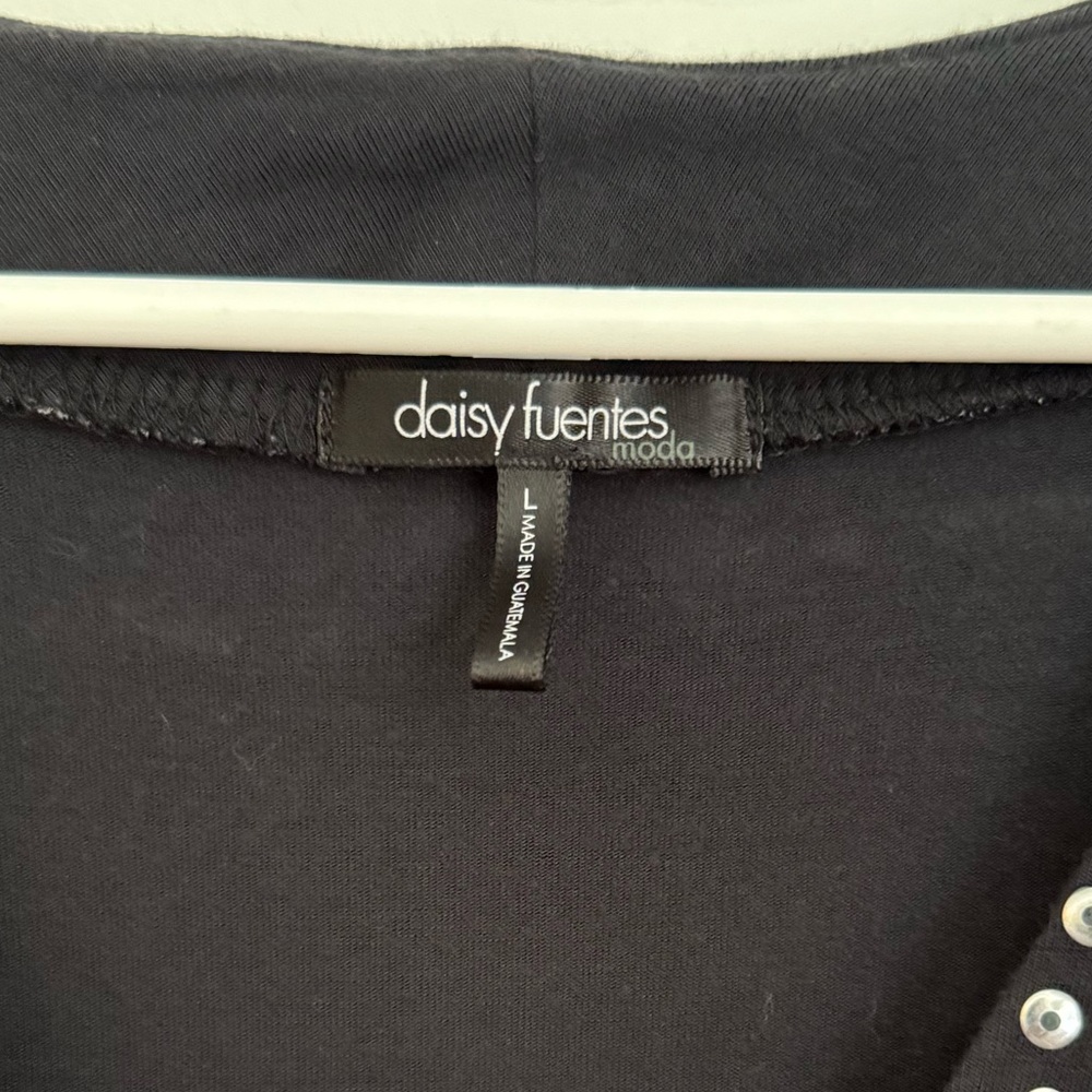 Daisy Fuentes Moda Top - Picture 2 of 8